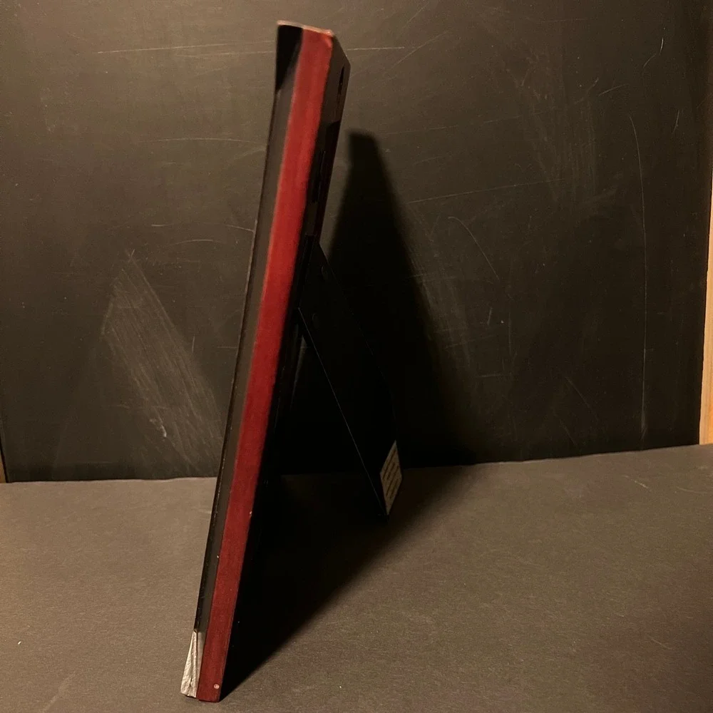 T.S. Banyan Collection 5x7 Photo Frame Red Black Wood Stand‎ Display holes edged